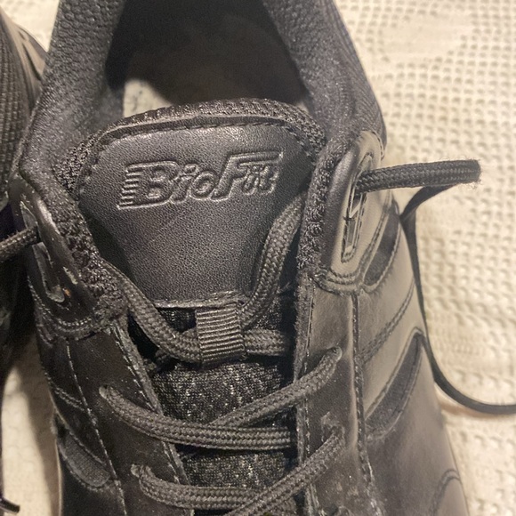 Bio Fit Orth Feet Black Leather Sneakers, Size 13 Wide. - Picture 6 of 9
